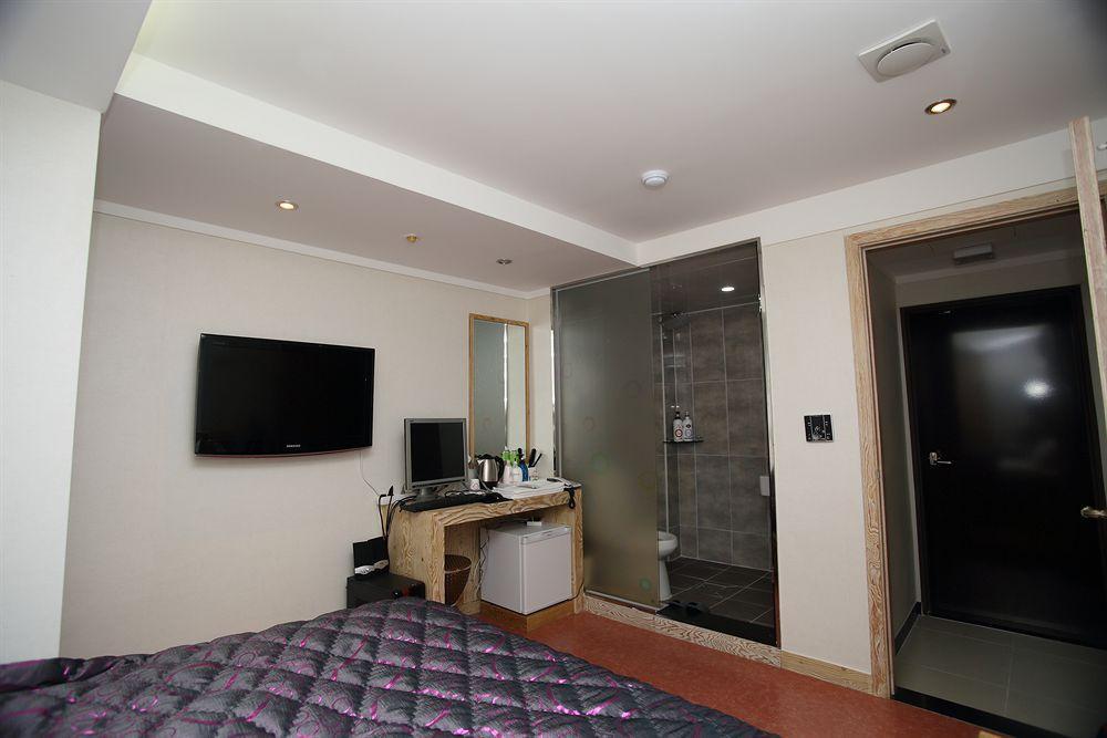 Hotel Mido Myeongdong 2*